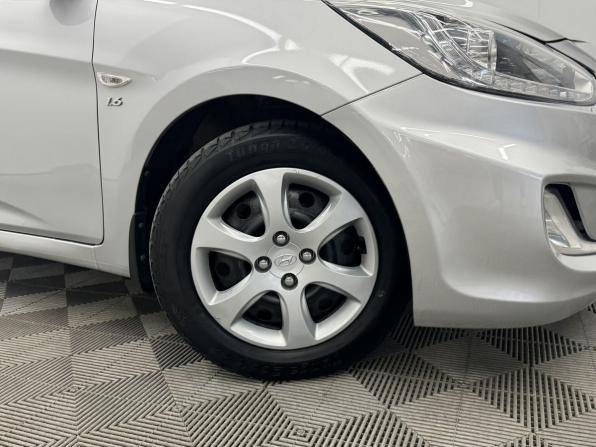 Hyundai Solaris I с пробегом 2013 года, цена 910 000 рублей, 96215 км, седан, Автокод Объявления