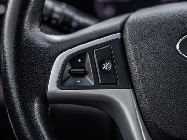 Hyundai Solaris I с пробегом 2011 года, цена 828 000 рублей, 123182 км, хэтчбек, Автокод Объявления