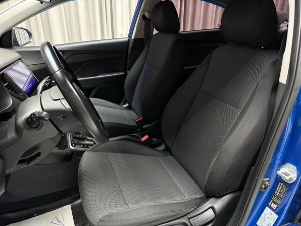 Hyundai Solaris II с пробегом 2017 года, цена 1 349 000 рублей, 120404 км, седан, Автокод Объявления