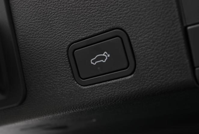 Geely Tugella I Рестайлинг с пробегом 2023 года, цена 3 095 000 рублей, 30277 км, внедорожник, Автокод Объявления