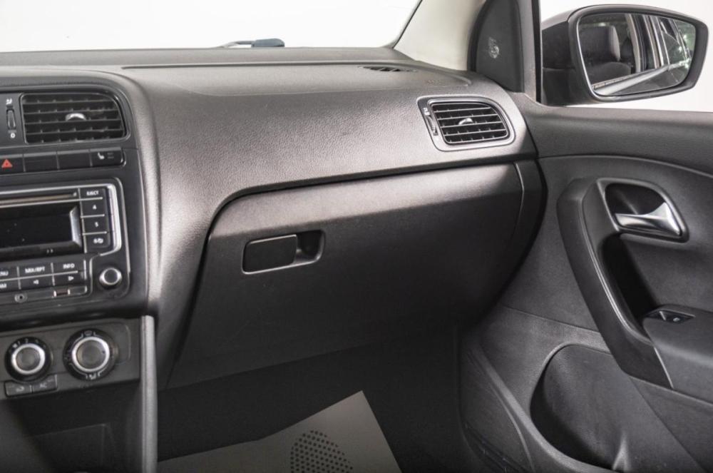 Volkswagen Polo V Томск  - изображение 12