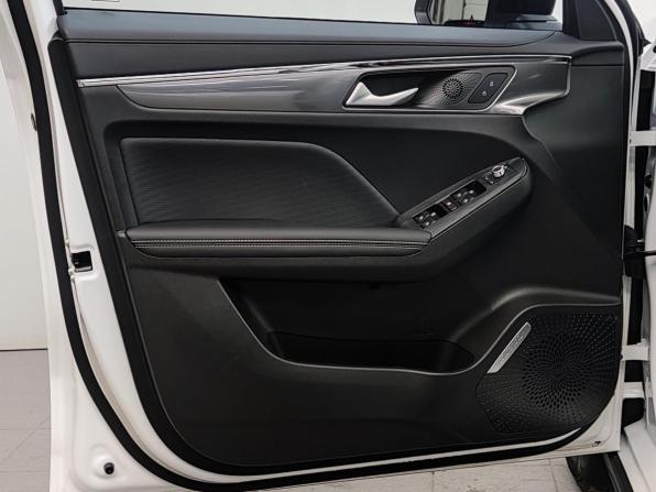 Haval Jolion I Рестайлинг с пробегом 2025 года, цена 2 590 000 рублей, 3359 км, внедорожник, Автокод Объявления