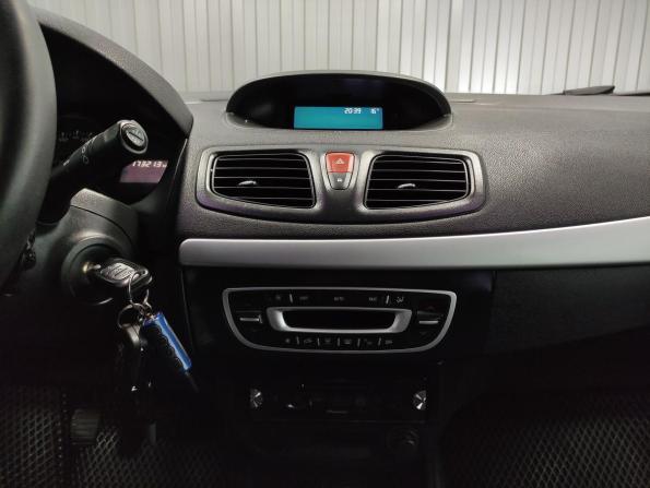 Renault Megane III с пробегом 2011 года, цена 550 000 рублей, 173210 км, хэтчбек, Автокод Объявления