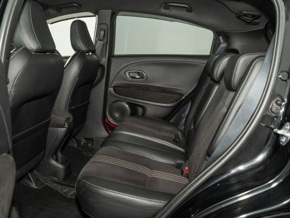 Honda Vezel I Рестайлинг с пробегом 2019 года, цена 1 790 000 рублей, 100647 км, внедорожник, Автокод Объявления