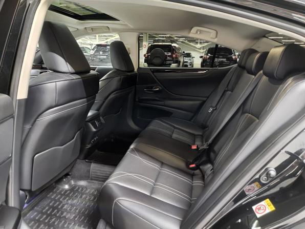Lexus ES VII с пробегом 2019 года, цена 4 250 000 рублей, 86001 км, седан, Автокод Объявления