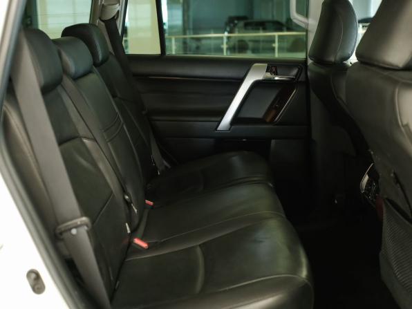 Toyota Land Cruiser Prado 150 Series Рестайлинг 1 с пробегом 2014 года, цена 3 103 000 рублей, 244132 км, внедорожник, Автокод Объявления