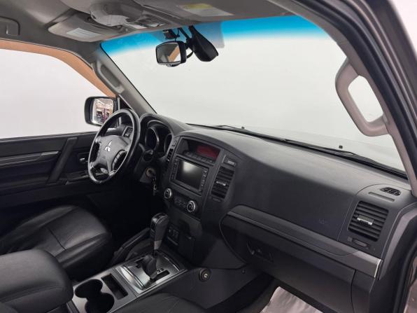 Mitsubishi Pajero IV Рестайлинг 1 с пробегом 2011 года, цена 2 213 000 рублей, 115092 км, внедорожник, Автокод Объявления