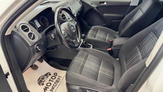 Volkswagen Tiguan I Рестайлинг с пробегом 2016 года, цена 1 540 000 рублей, 107248 км, внедорожник, Автокод Объявления