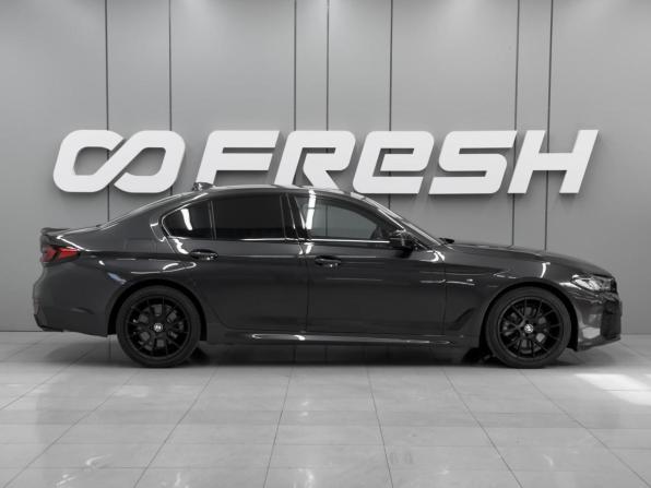 BMW 5 серии VII (G30/G31/G38) с пробегом 2020 года, цена 4 470 000 рублей, 67171 км, седан, Автокод Объявления