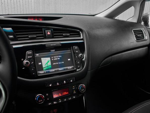 Kia Ceed II Рестайлинг с пробегом 2016 года, цена 1 350 000 рублей, 115379 км, универсал, Автокод Объявления