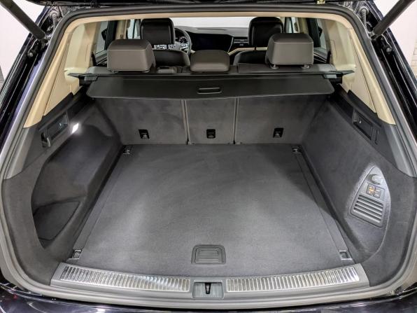 Volkswagen Touareg III с пробегом 2019 года, цена 5 200 000 рублей, 118808 км, внедорожник, Автокод Объявления