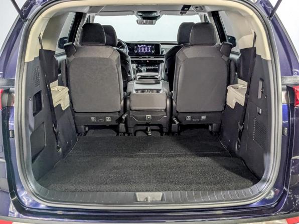 Kia Carnival IV с пробегом 2021 года, цена 4 015 000 рублей, 29691 км, минивэн, Автокод Объявления