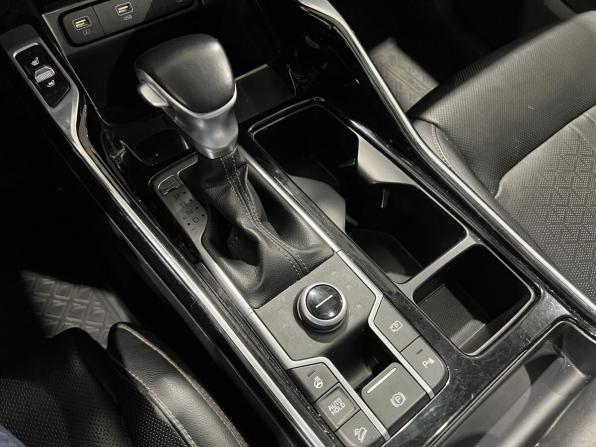 Kia Sorento IV с пробегом 2021 года, цена 3 175 900 рублей, 143160 км, внедорожник, Автокод Объявления