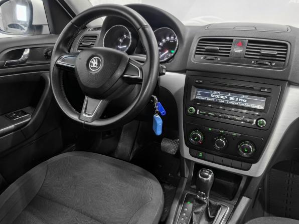 Skoda Yeti I Рестайлинг с пробегом 2014 года, цена 970 000 рублей, 154570 км, внедорожник, Автокод Объявления