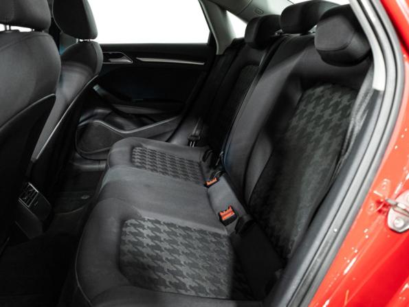 Audi A3 III (8V) с пробегом 2015 года, цена 1 429 700 рублей, 125604 км, седан, Автокод Объявления