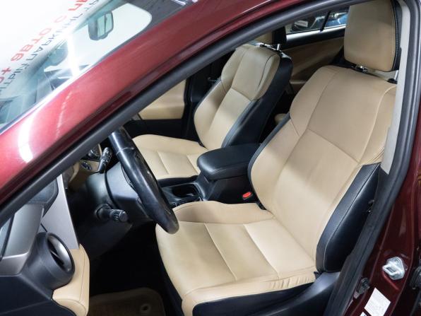 Toyota RAV4 IV (XA40) Рестайлинг с пробегом 2017 года, цена 1 990 000 рублей, 217038 км, внедорожник, Автокод Объявления