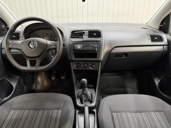 Volkswagen Polo V Рестайлинг с пробегом 2018 года, цена 1 089 000 рублей, 196164 км, седан, Автокод Объявления