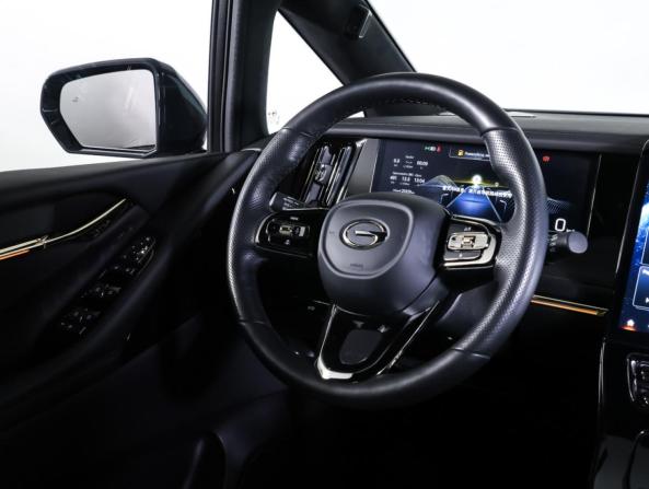 GAC M8 с пробегом 2023 года, цена 4 518 000 рублей, 20329 км, минивэн, Автокод Объявления