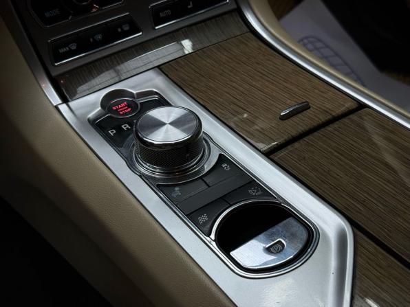 Jaguar XF I Рестайлинг с пробегом 2013 года, цена 1 599 000 рублей, 183000 км, седан, Автокод Объявления