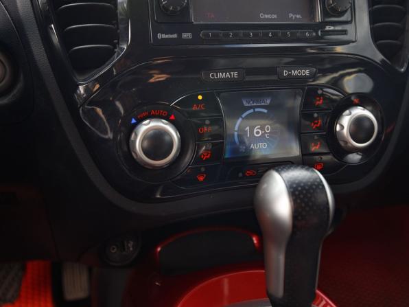 Nissan Juke I с пробегом 2011 года, цена 972 000 рублей, 160728 км, внедорожник, Автокод Объявления