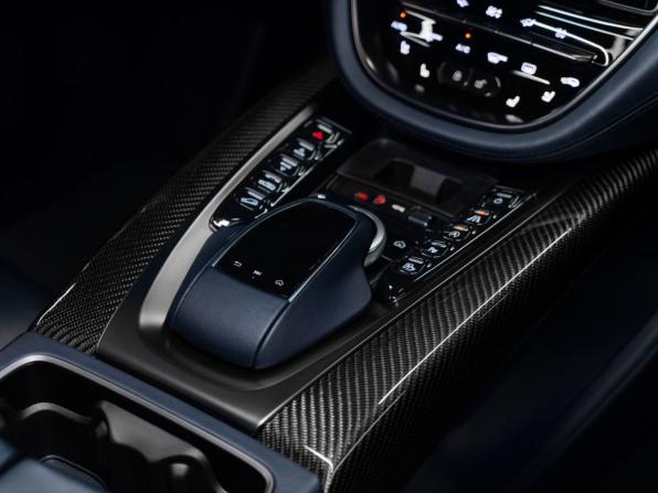 Aston Martin DBX I с пробегом 2021 года, цена 14 950 000 рублей, 17739 км, внедорожник, Автокод Объявления