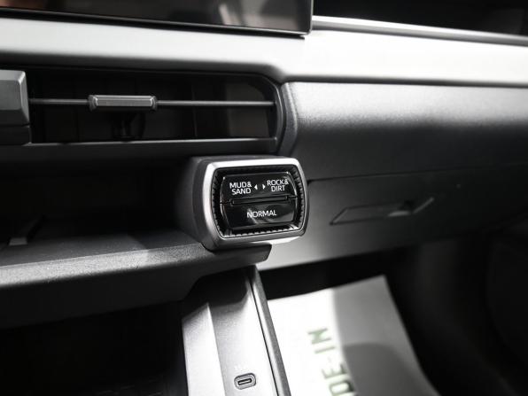 Toyota RAV4 VI (XA60) с пробегом 2025 года, цена 4 200 000 рублей, 34 км, внедорожник, Автокод Объявления