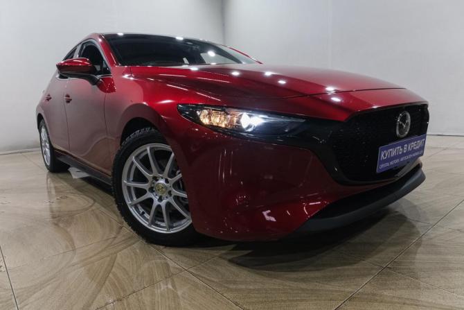 Mazda 3 IV (BP) с пробегом 2021 года, цена 1 869 000 рублей, 28000 км, хэтчбек, Автокод Объявления