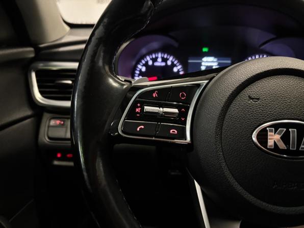 Kia Optima IV Рестайлинг с пробегом 2018 года, цена 1 429 000 рублей, 182000 км, седан, Автокод Объявления