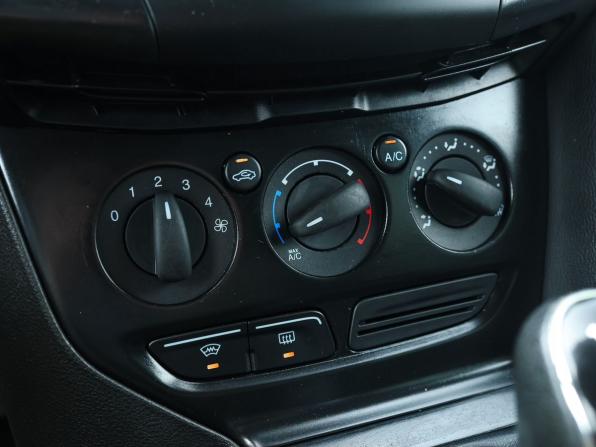 Ford Focus III с пробегом 2013 года, цена 979 000 рублей, 67304 км, хэтчбек, Автокод Объявления