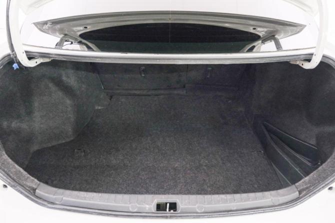 Toyota Corolla X (E140 E150) Рестайлинг с пробегом 2012 года, цена 1 099 000 рублей, 175000 км, седан, Автокод Объявления