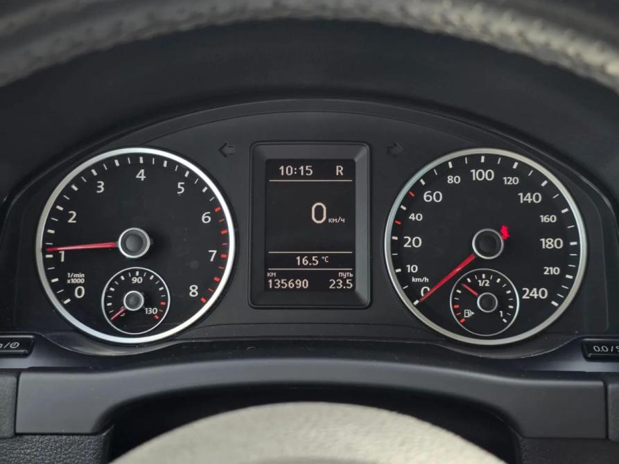 Volkswagen Tiguan I Рестайлинг Санкт-Петербург  - изображение 13