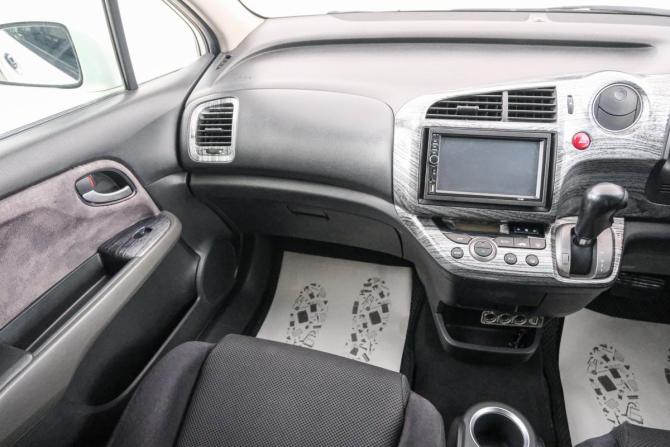 Honda Stream II с пробегом 2008 года, цена 929 000 рублей, 243000 км, компактвэн, Автокод Объявления