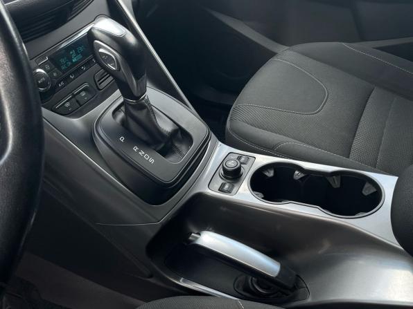 Ford Kuga II с пробегом 2015 года, цена 1 470 000 рублей, 130000 км, внедорожник, Автокод Объявления