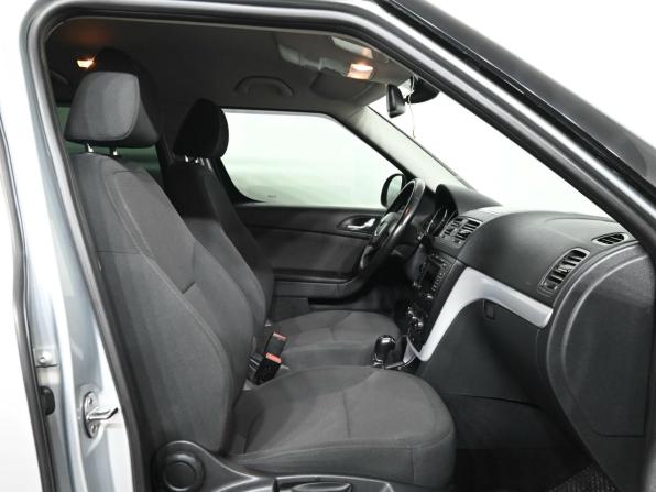 Skoda Yeti I с пробегом 2013 года, цена 1 100 000 рублей, 141383 км, внедорожник, Автокод Объявления