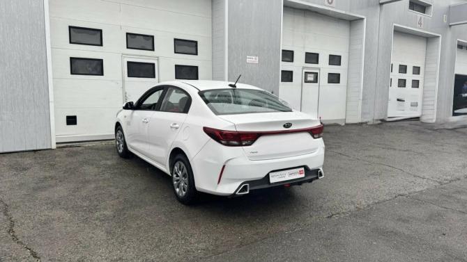 Kia Rio IV Рестайлинг с пробегом 2021 года, цена 1 552 300 рублей, 59877 км, седан, Автокод Объявления