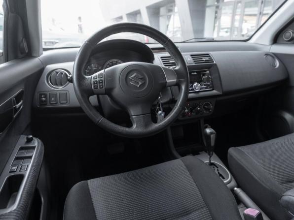 Suzuki Swift III с пробегом 2008 года, цена 515 000 рублей, 227524 км, хэтчбек, Автокод Объявления