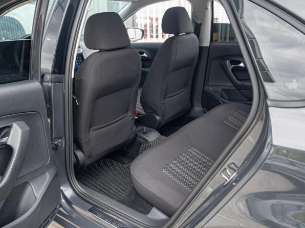 Volkswagen Polo V Рестайлинг с пробегом 2015 года, цена 745 000 рублей, 265767 км, седан, Автокод Объявления