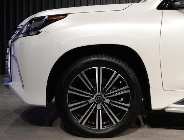 Lexus LX III Рестайлинг 2 с пробегом 2018 года, цена 7 500 000 рублей, 166195 км, внедорожник, Автокод Объявления