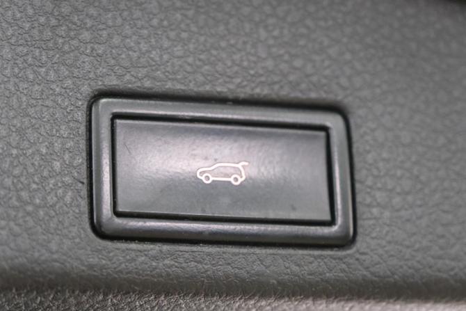 Volkswagen Touareg II с пробегом 2013 года, цена 1 949 000 рублей, 275000 км, внедорожник, Автокод Объявления