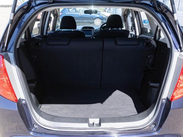 Honda Fit II с пробегом 2010 года, цена 790 000 рублей, 169639 км, хэтчбек, Автокод Объявления