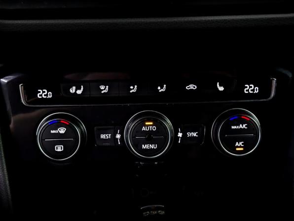 Volkswagen Tiguan II с пробегом 2019 года, цена 2 800 000 рублей, 49000 км, внедорожник, Автокод Объявления