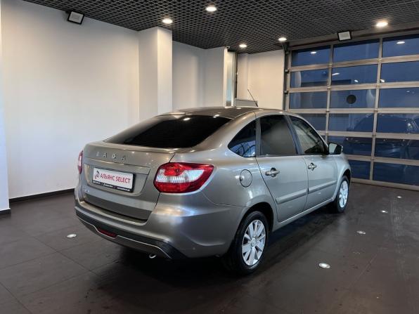 Lada (ВАЗ) Granta I Рестайлинг с пробегом 2021 года, цена 770 000 рублей, 61321 км, лифтбек, Автокод Объявления