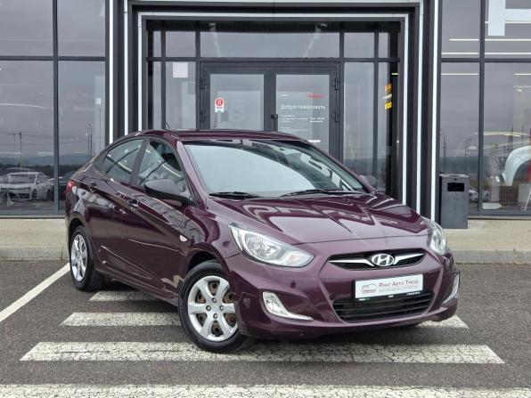 Hyundai Solaris I с пробегом 2013 года, цена 615 000 рублей, 237500 км, седан, Автокод Объявления