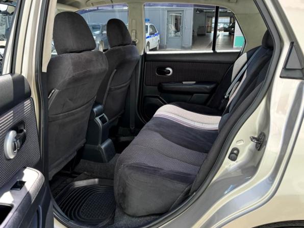 Nissan Tiida I Рестайлинг с пробегом 2010 года, цена 649 000 рублей, 180179 км, седан, Автокод Объявления