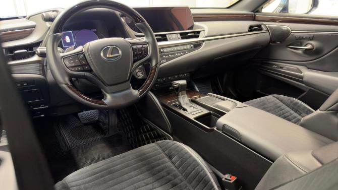 Lexus ES VII с пробегом 2020 года, цена 4 450 000 рублей, 73000 км, седан, Автокод Объявления