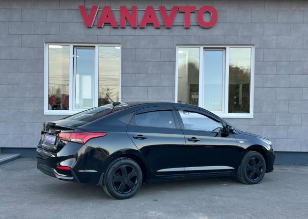Hyundai Solaris II с пробегом 2018 года, цена 1 230 000 рублей, 188920 км, седан, Автокод Объявления