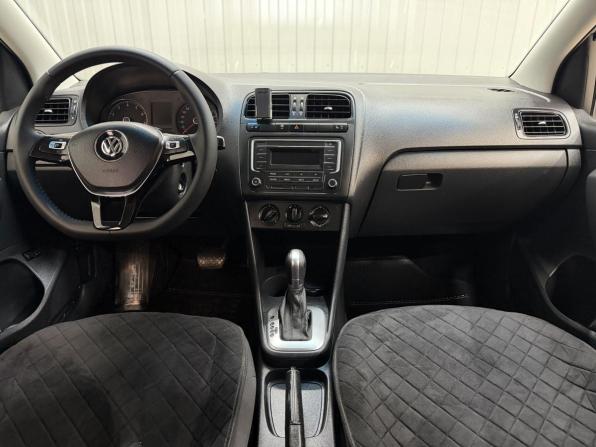 Volkswagen Polo V Рестайлинг с пробегом 2018 года, цена 1 158 000 рублей, 193728 км, седан, Автокод Объявления