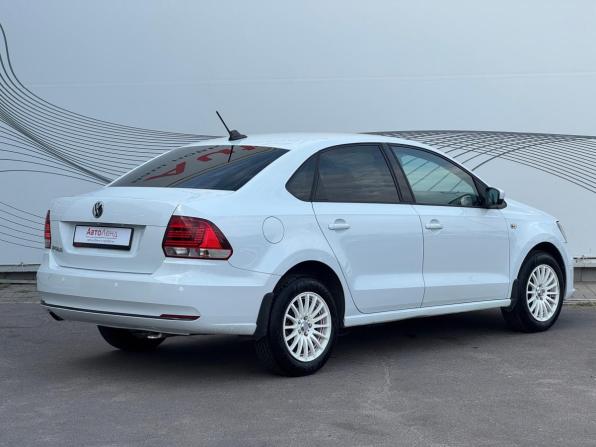 Volkswagen Polo V Рестайлинг с пробегом 2017 года, цена 1 300 000 рублей, 82854 км, седан, Автокод Объявления