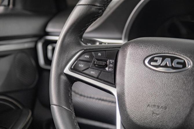 JAC J7 I с пробегом 2023 года, цена 1 439 000 рублей, 31500 км, лифтбек, Автокод Объявления