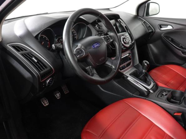 Ford Focus III с пробегом 2013 года, цена 649 000 рублей, 151913 км, хэтчбек, Автокод Объявления